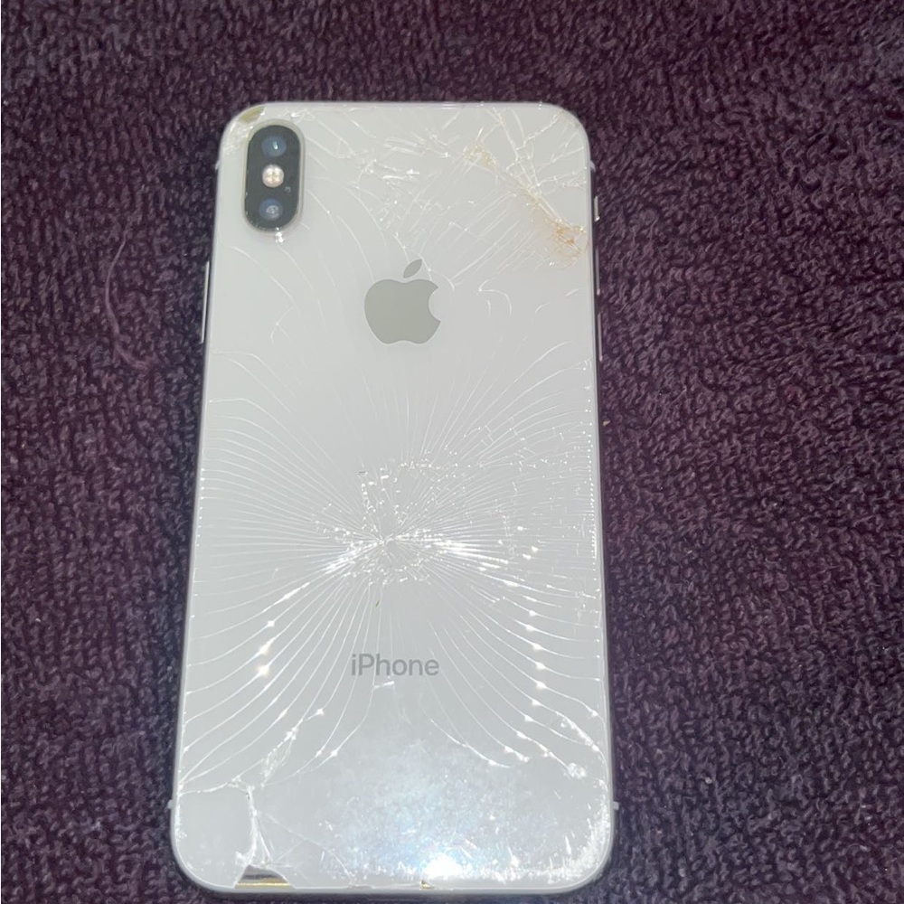 iPhone XS and iPhone 6( both for parts)